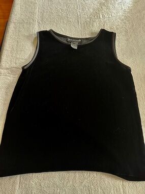Andrea Jovine women's  Sleeveless velvet Top size L